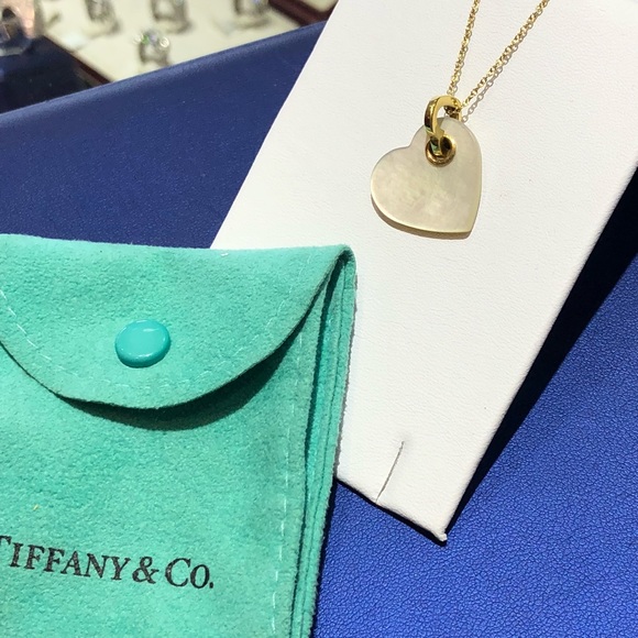 Tiffany Co8k Gold Mother Pearl Pendant 